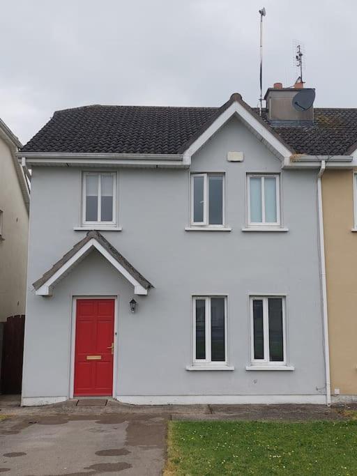 3 Bed Semi-Detached House In A Quite Estate Villa Bruff Exterior photo