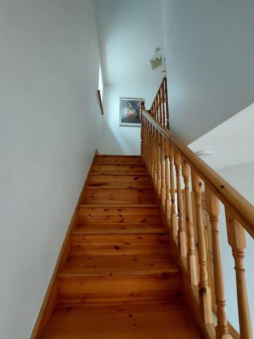 3 Bed Semi-Detached House In A Quite Estate Villa Bruff Exterior photo