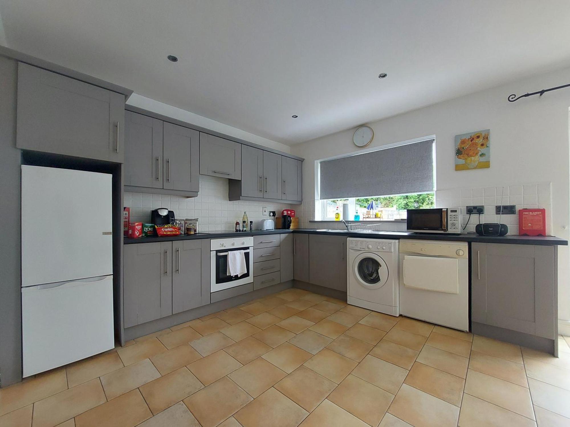 3 Bed Semi-Detached House In A Quite Estate Villa Bruff Exterior photo